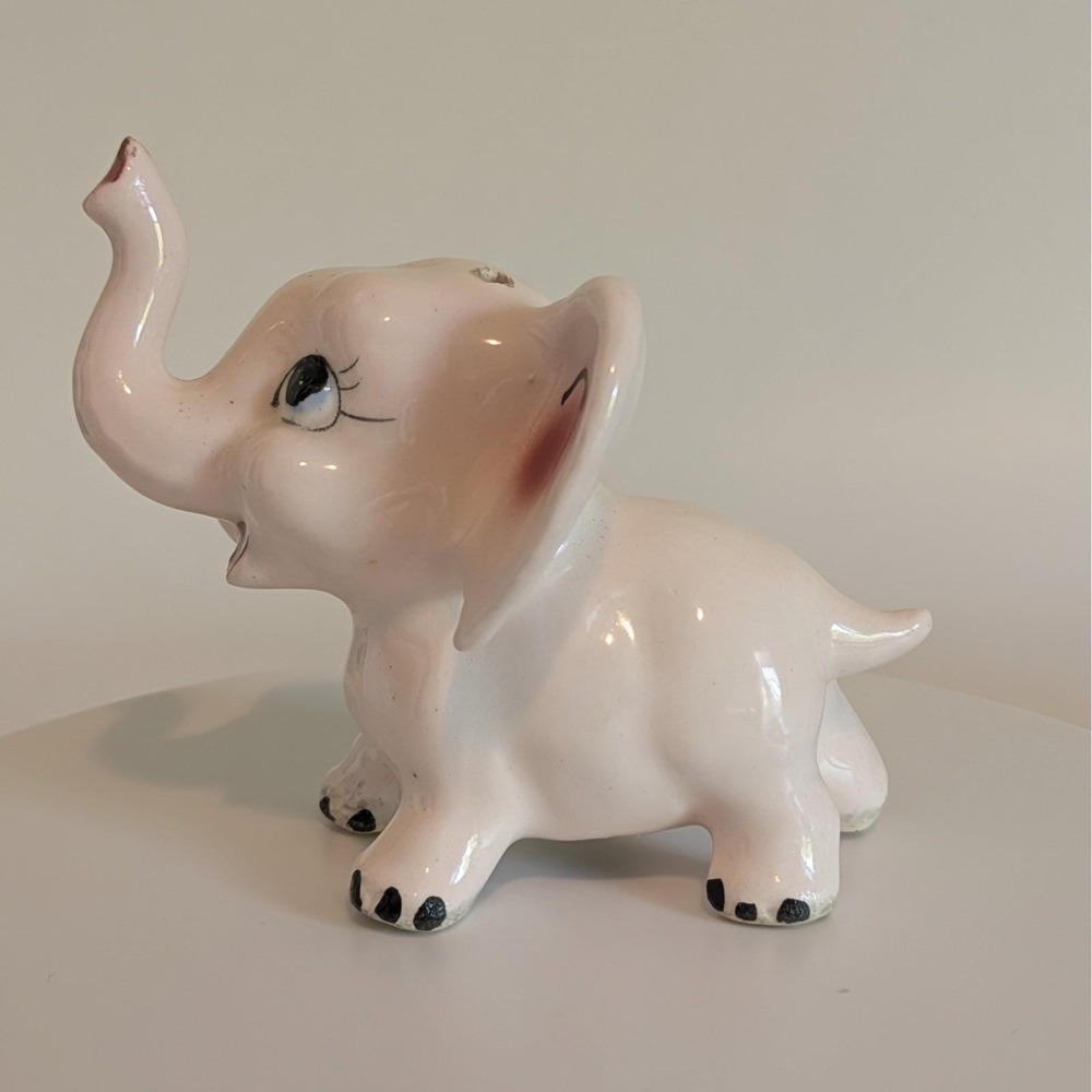 Vintage Pink Elephant Salt And‎ Pepper Shakers Anthropomorphic - Picture 9 of 16